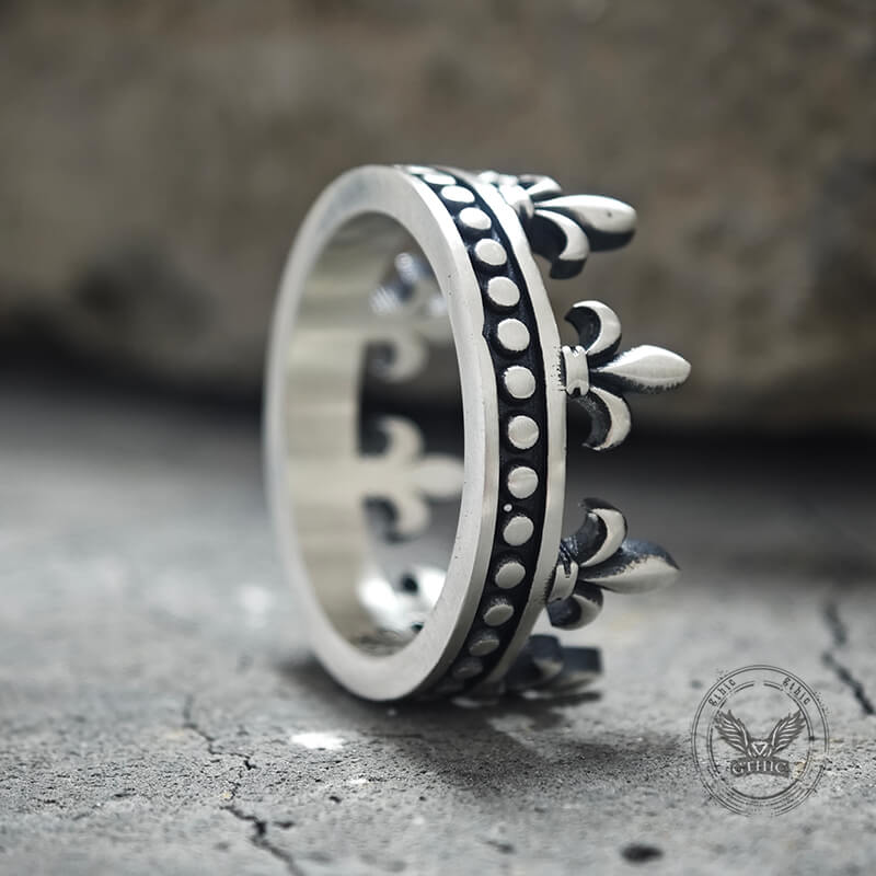 Vintage Fleur-De-Lis Crown Sterling Silver Ring