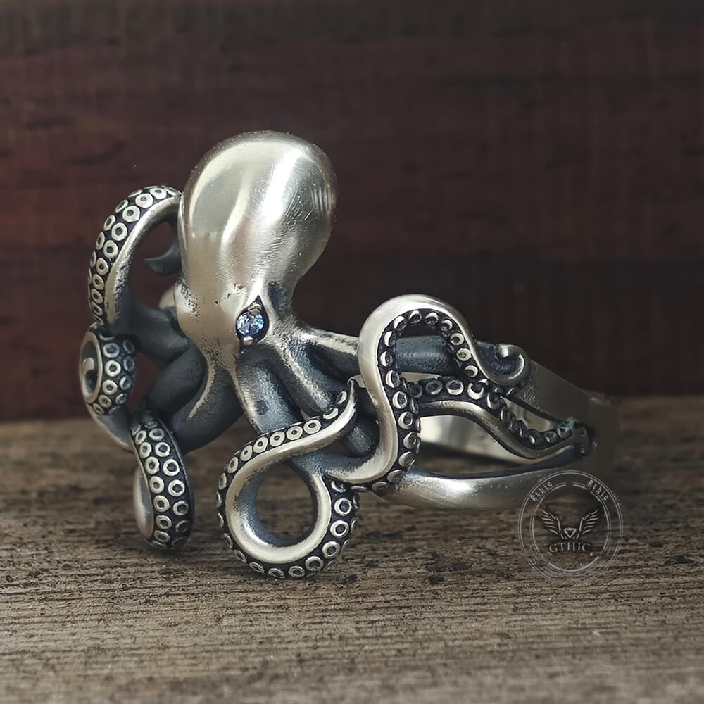 Vintage Gem Eye Octopus Tentacle Sterling Silver Marine Ring | Gthic.com