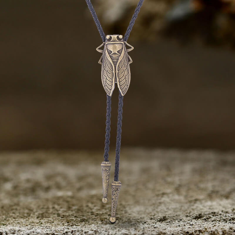 Vintage Gold Cicada Alloy Cowboy Bolo Tie