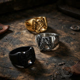 Vintage Horseshoe Horse Head Stainless Steel Ring | Gthic.com