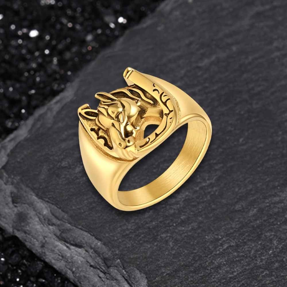 Vintage Horseshoe Horse Head Stainless Steel Ring | Gthic.com