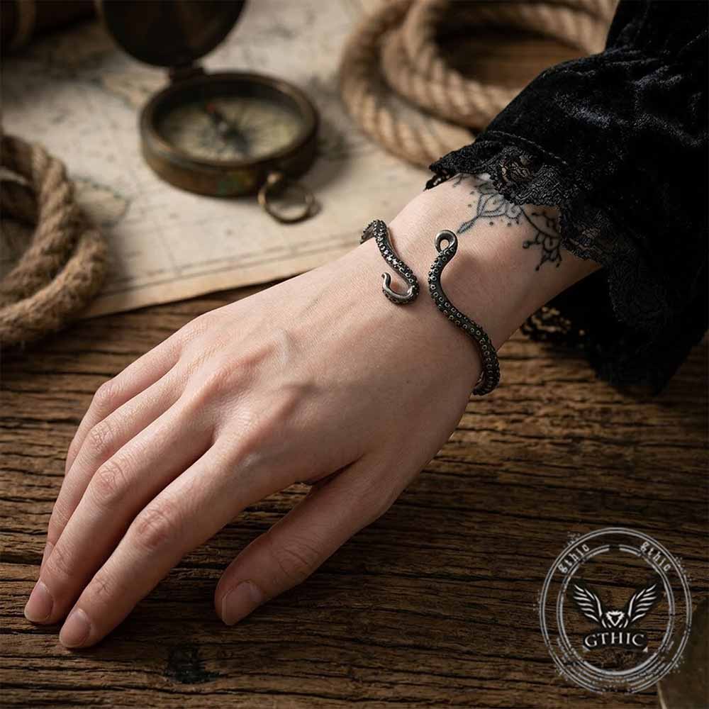 Vintage Octopus Tentacle Stainless Steel Cuff Bracelet | Gthic.com