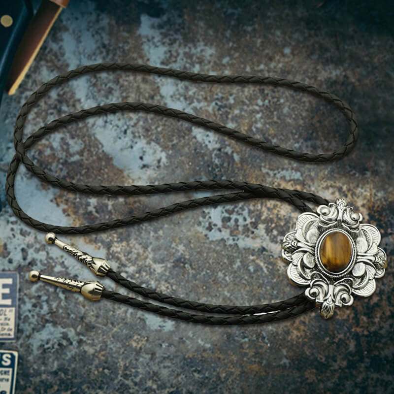 Vintage Pattern Gem Carved Alloy Bolo Tie