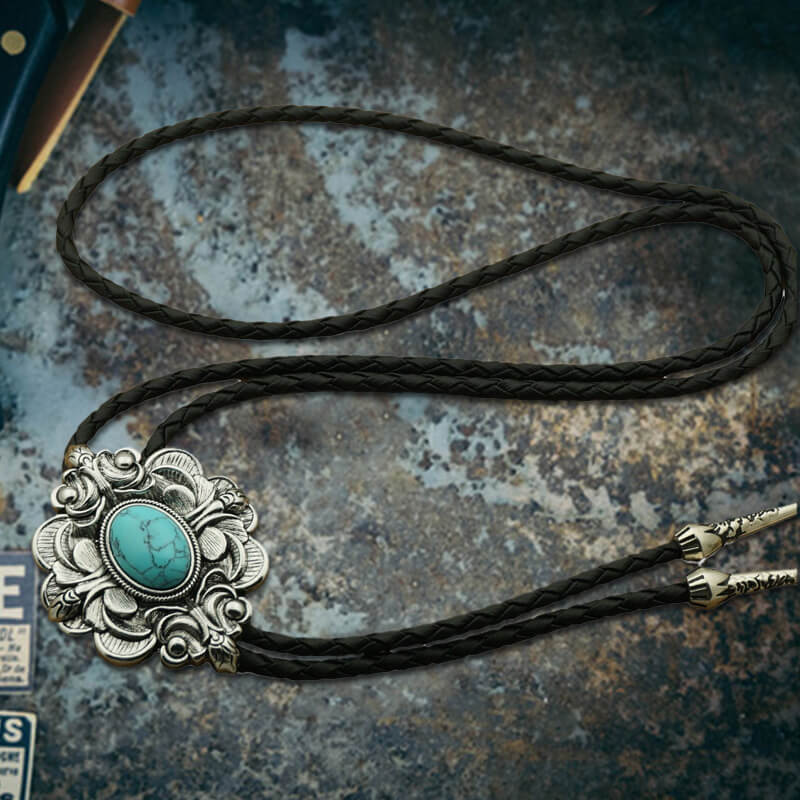 Vintage Pattern Gem Carved Alloy Bolo Tie