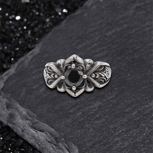 Vintage Patterned Openwork Gem Stainless Steel Ring | Gthic.com