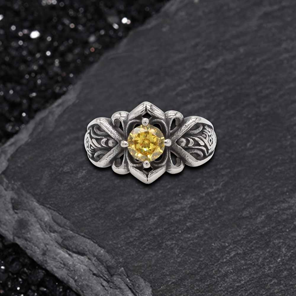 Vintage Patterned Openwork Gem Stainless Steel Ring