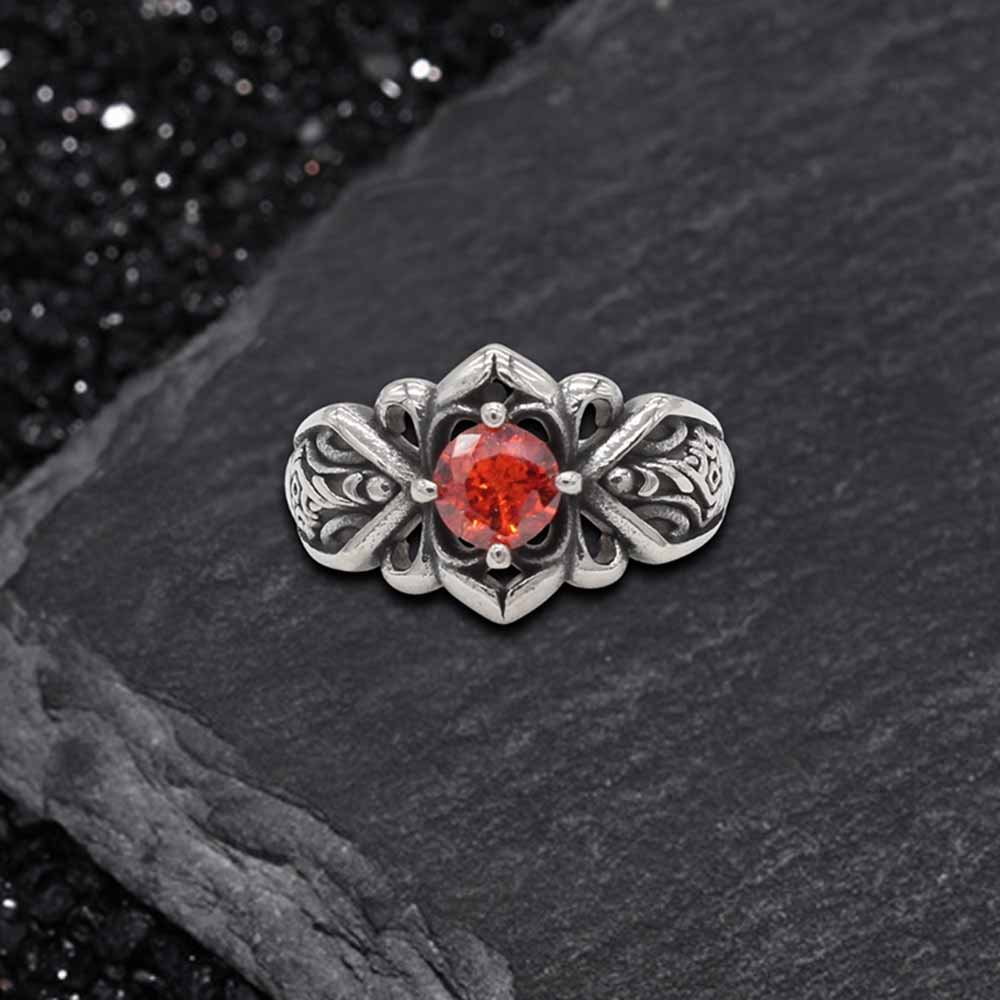 Vintage Patterned Openwork Gem Stainless Steel Ring