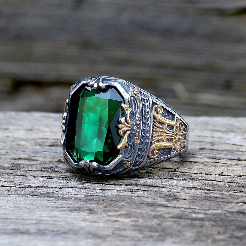 Vintage Patterns Green Zircon Stainless Steel Ring | Gthic.com