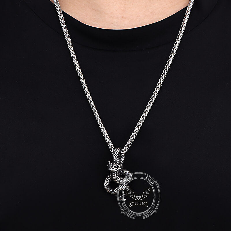 Colgante de calavera de plata de ley con forma de serpiente y cruz de Leviatán