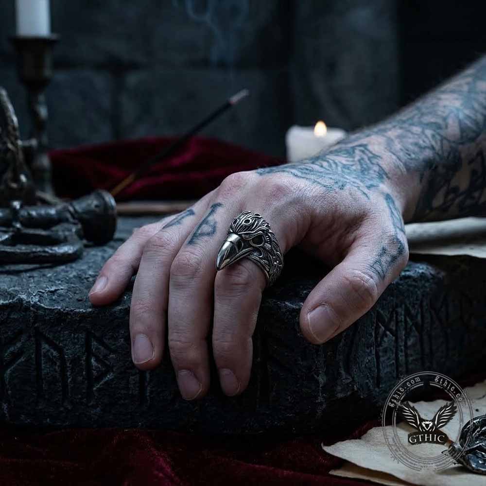 Vintage Raven Head Stainless Steel Ring | Gthic.com