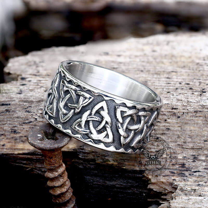 Vintage Surrounded Celtic Knot Stainless Steel Viking Ring | Gthic.com