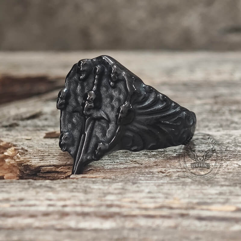 Bague en argent sterling avec tête de mort et piercing à l'épée