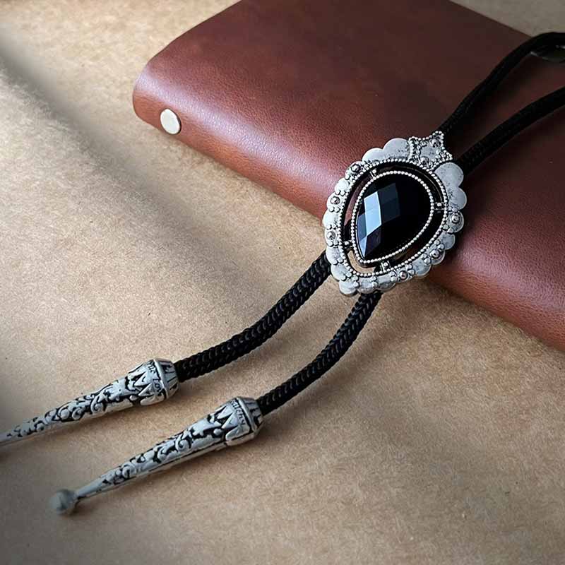 Vintage Teardrop-Shaped Gemstone Alloy Bolo Tie