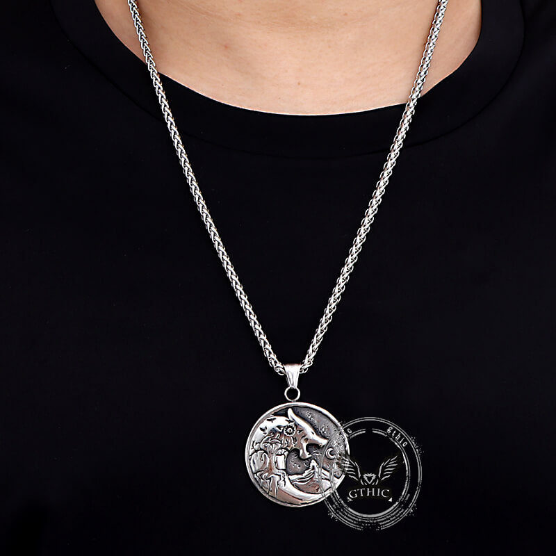 Vintage Viking Roaring Wolf Head Stainless Steel Pendant | Gthic.com