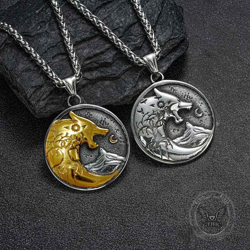 Vintage Viking Roaring Wolf Head Stainless Steel Pendant | Gthic.com