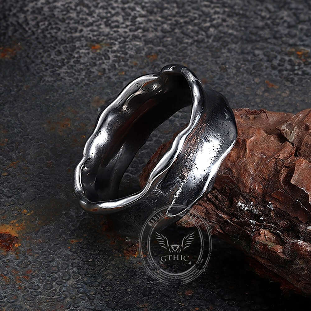 Vintage Wave Stainless Steel Simple Ring | Gthic.com