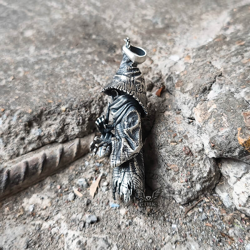 Wicked Wizard Sterling Silver Skull Pendant | Gthic.com