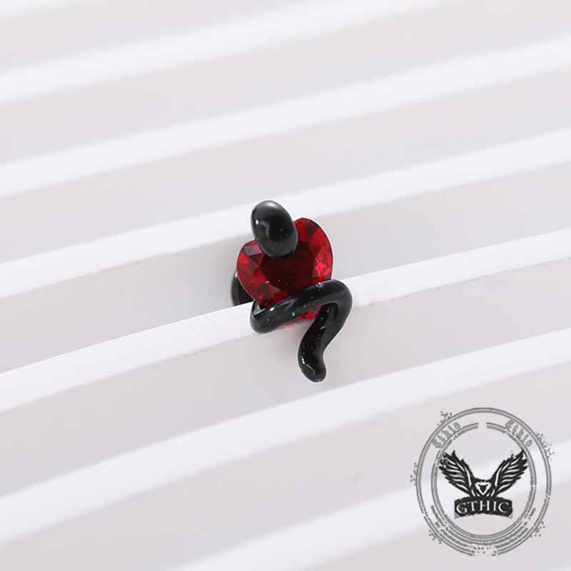 Wrapped Heart G23 Titanium Alloy Lip Stud Earrings