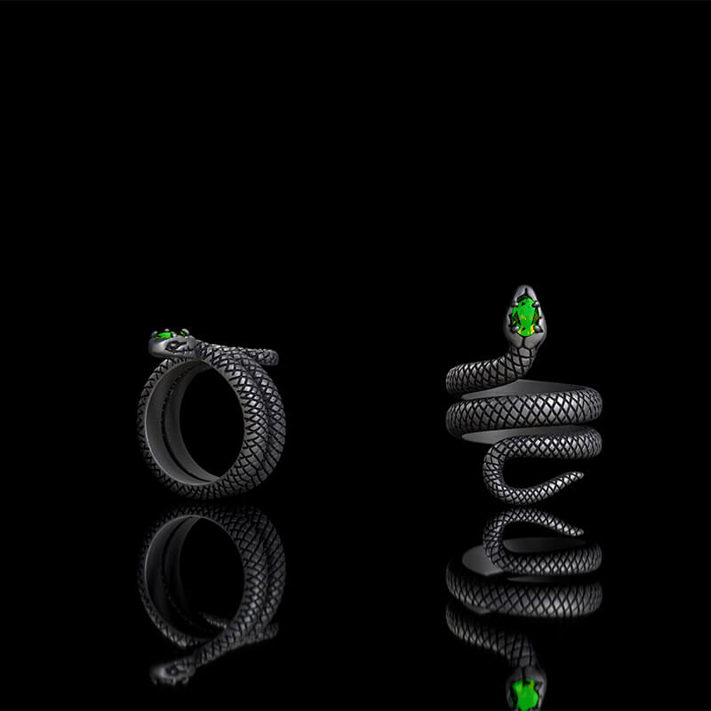Zircon-set Coiled Snake Sterling Silver Ring | Gthic.com