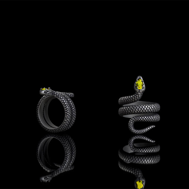 Zircon-set Coiled Snake Sterling Silver Ring | Gthic.com
