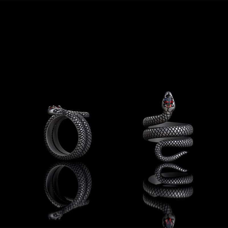 Zircon-set Coiled Snake Sterling Silver Ring | Gthic.com