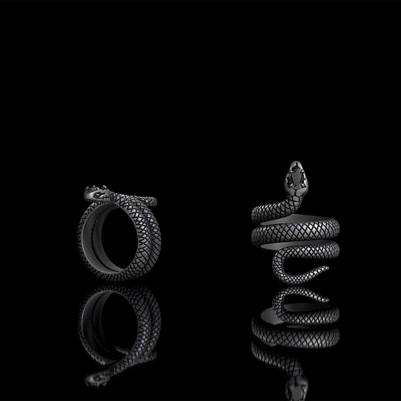Zircon-set Coiled Snake Sterling Silver Ring | Gthic.com