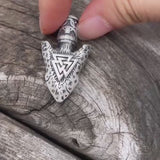 Pendentif Viking en argent sterling avec lance en pierre de Valknut