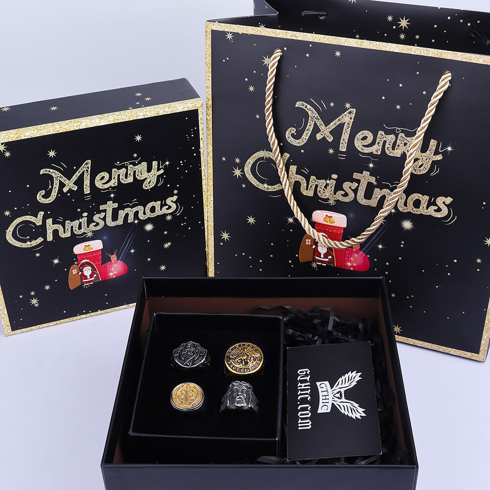 17 cm* 17 cm* 8 cm Christmas Gift Box
