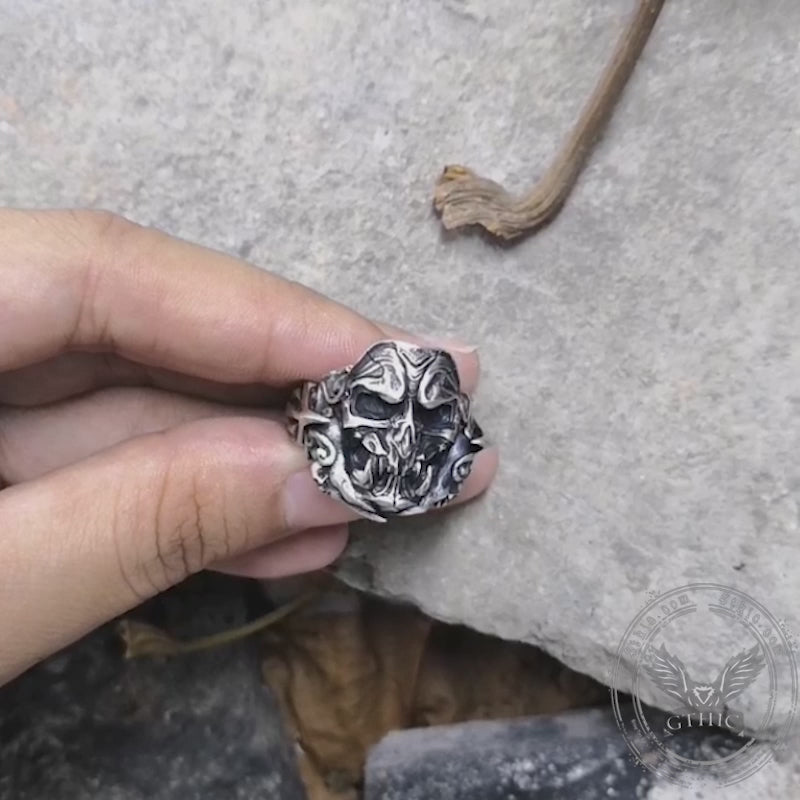 Bague tête de mort en argent sterling avec masque de crocs maléfiques