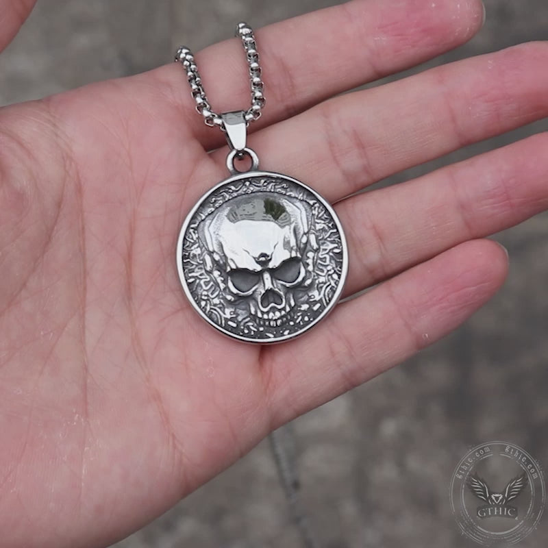 Pendentif tête de mort rond en acier inoxydable