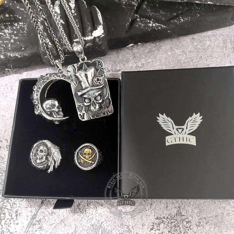4 Pcs Skull Ring and Pendat Jewelry Set