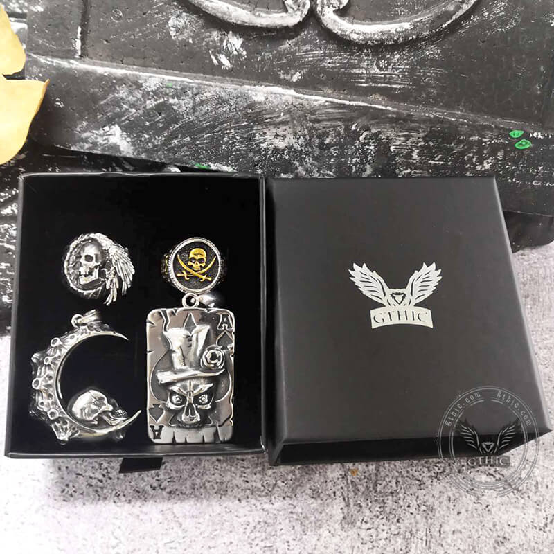 4 Pcs Skull Ring and Pendat Jewelry Set | Gthic.com