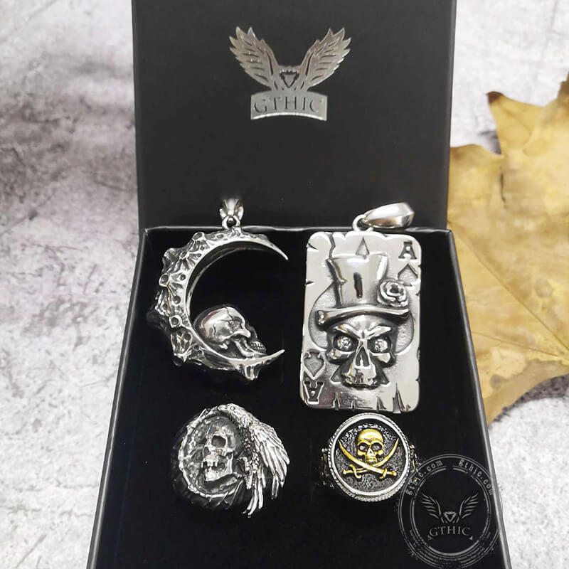 4 Pcs Skull Ring and Pendat Jewelry Set | Gthic.com