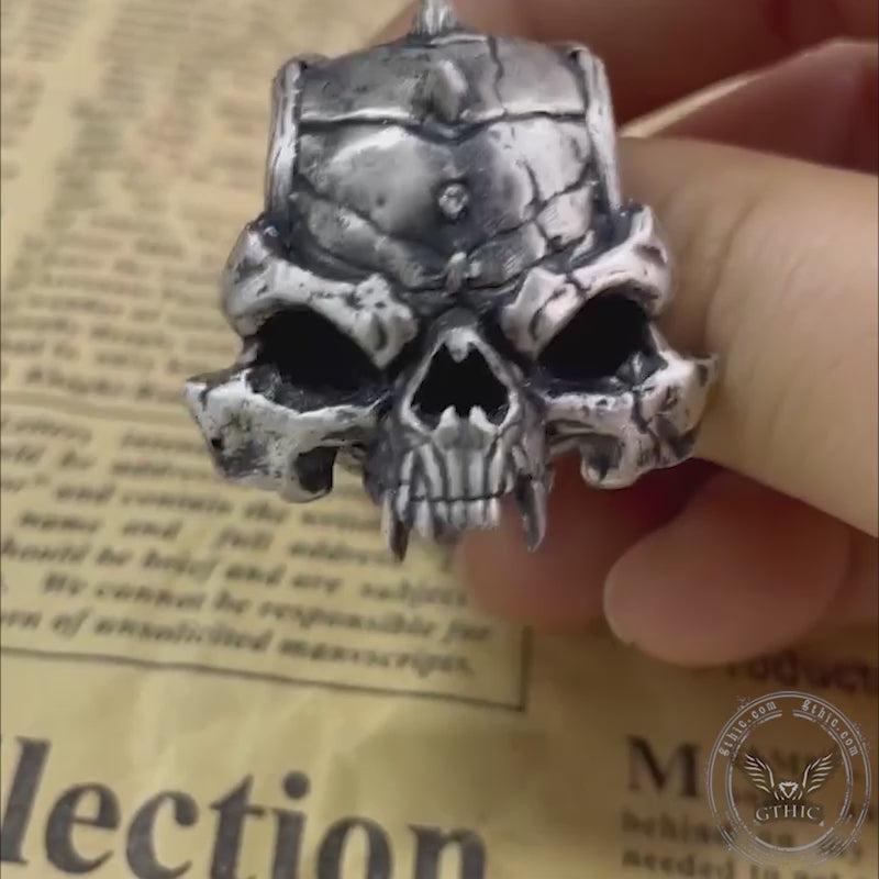 Misterioso anello teschio in argento sterling alieno