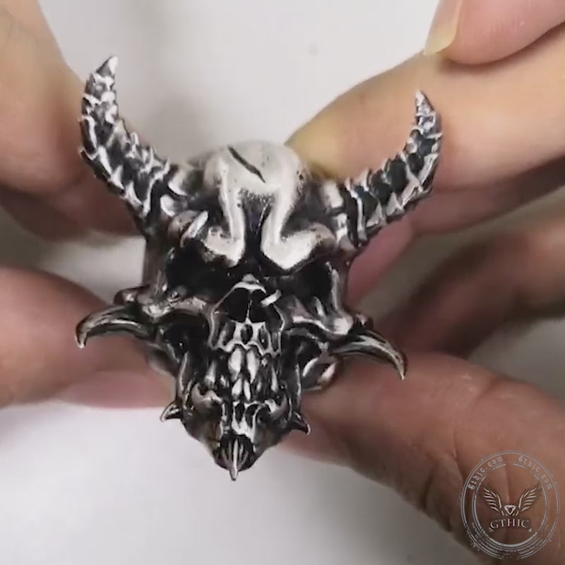 Gehoornde demon schedel sterling zilveren ring