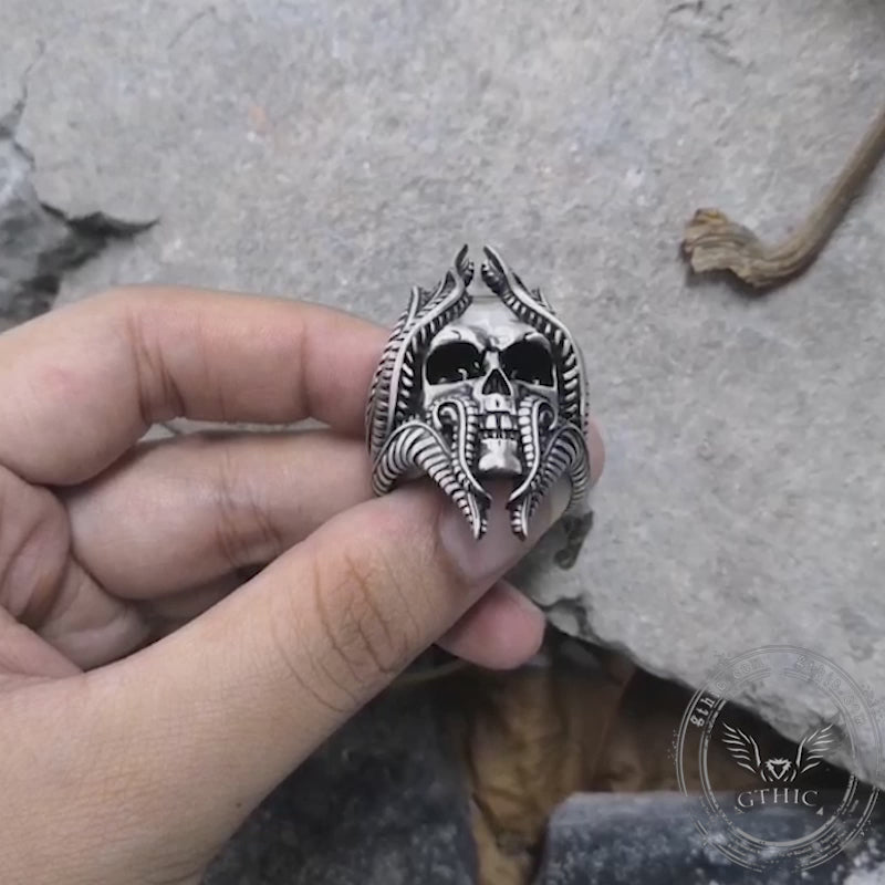 Bague Tête de Mort en Argent Massif Tentacules