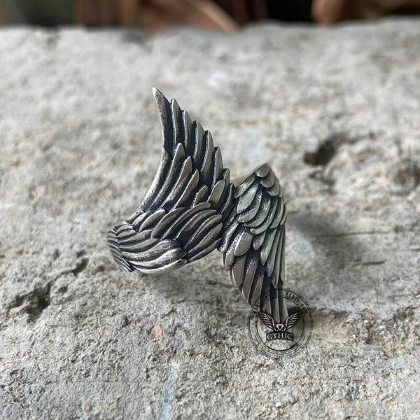 Angel Descends Sterling Silver Ring01 | Gthic.com