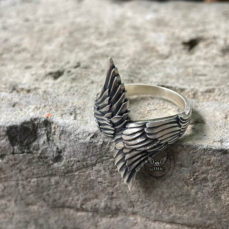 Angel Descends Sterling Silver Ring01 | Gthic.com