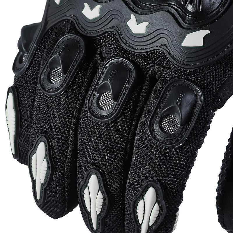 https://gthic.com/cdn/shop/products/breathable_touch_screen_polyester_biker_gloves_gthic_11_800x.jpg?v=1665207406