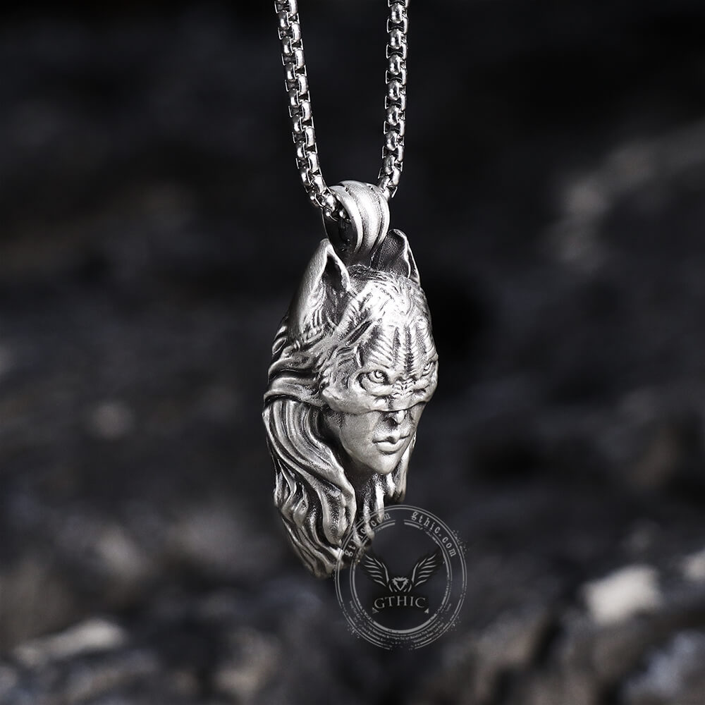 Catwomen Pure Tin Necklace | Gthic.com