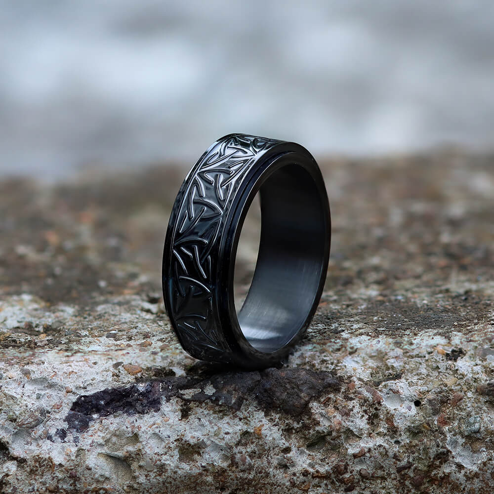 Celtic Triangle Knot Rotatable Stainless Steel Viking Ring black 03| Gthic.com