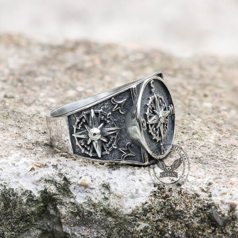 Compass Design Stainless Steel Marine Ring | Gthic.com