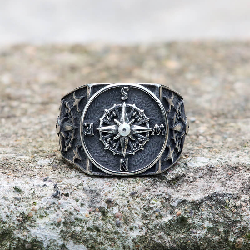 Compass Design Stainless Steel Marine Ring | Gthic.com