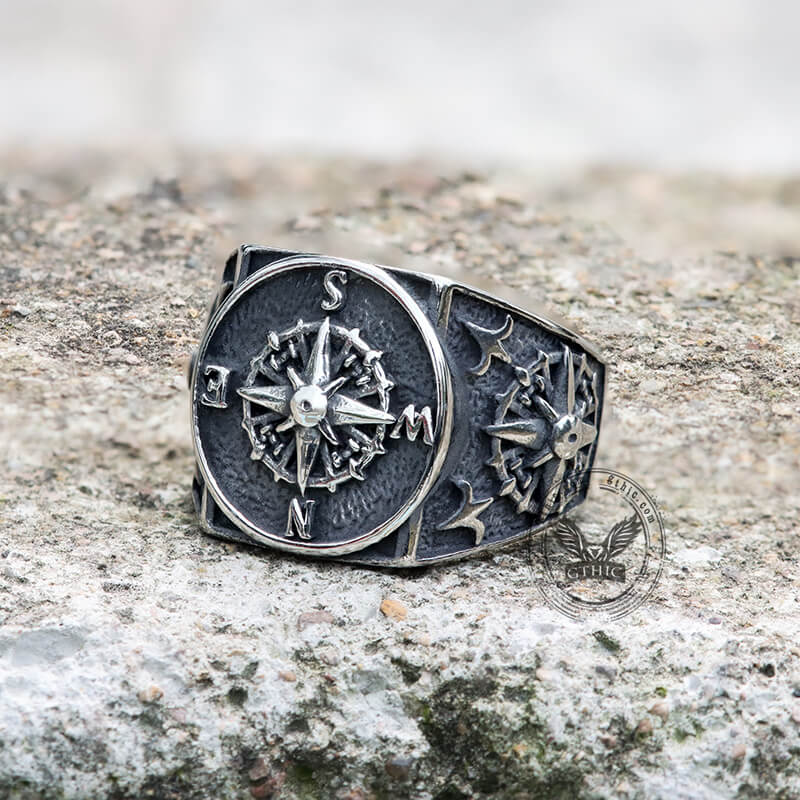 Compass Design Stainless Steel Marine Ring | Gthic.com