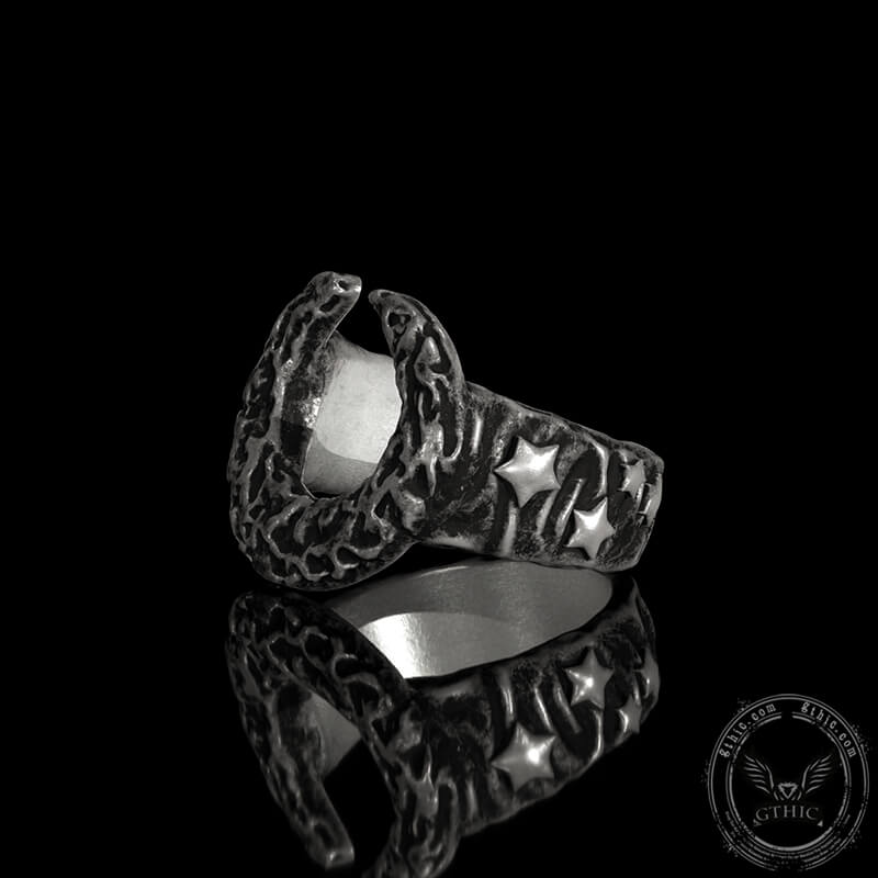Crescent Moon And Star Sterling Silver Ring | Gthic.com