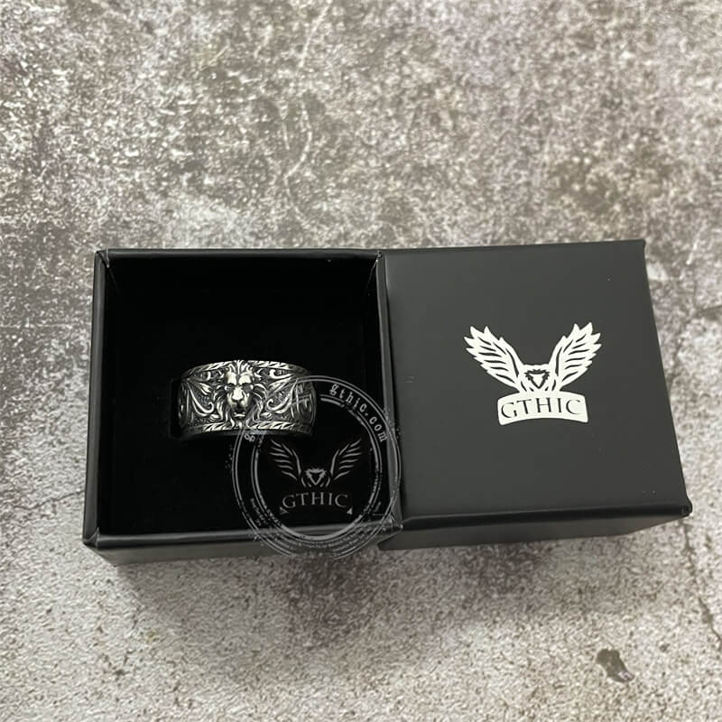 Domineer Lion Head Sterling Silver Animal Ring  | Gthic.com