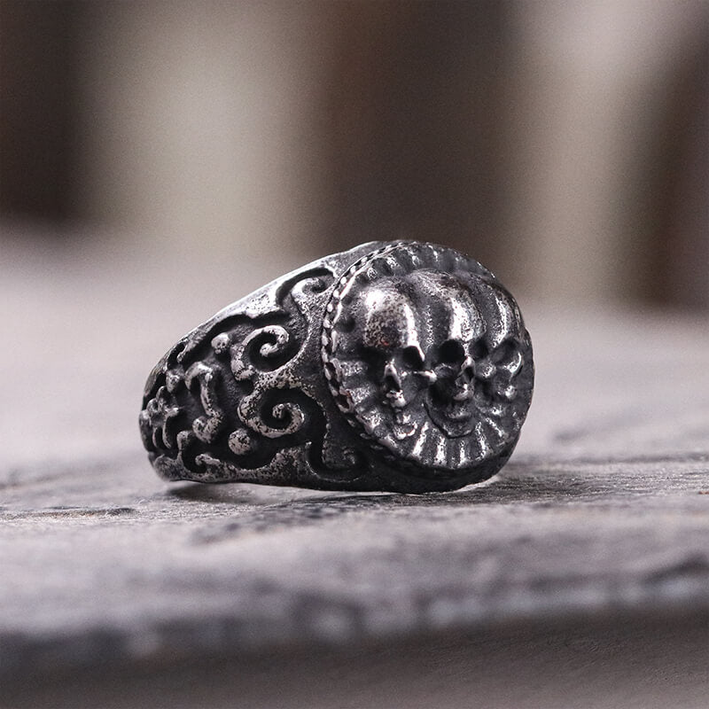 Domineering Skulls Stainless Steel Ring 01 | Gthic.com