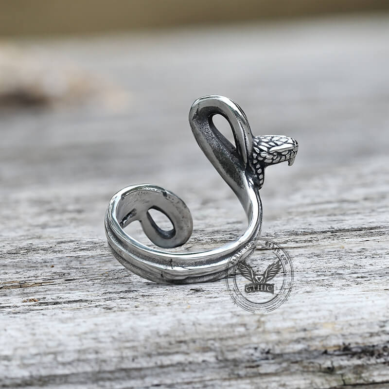 Fighting Snake Stainless Steel Animal Ring | Gthic.com