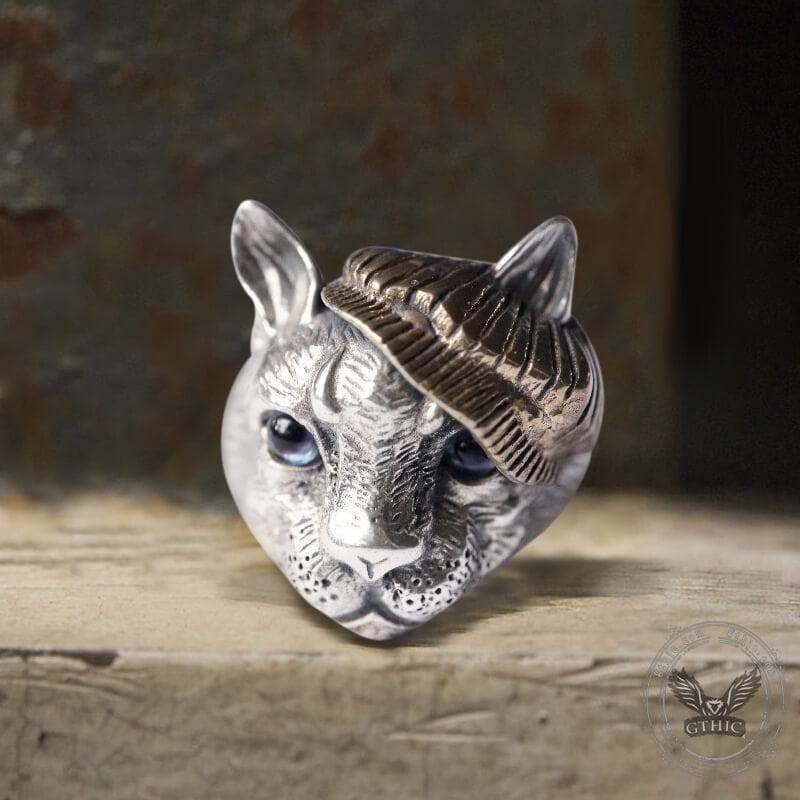 Gentleman Cat Crystal Cat’s Eyes Sterling Silver Ring