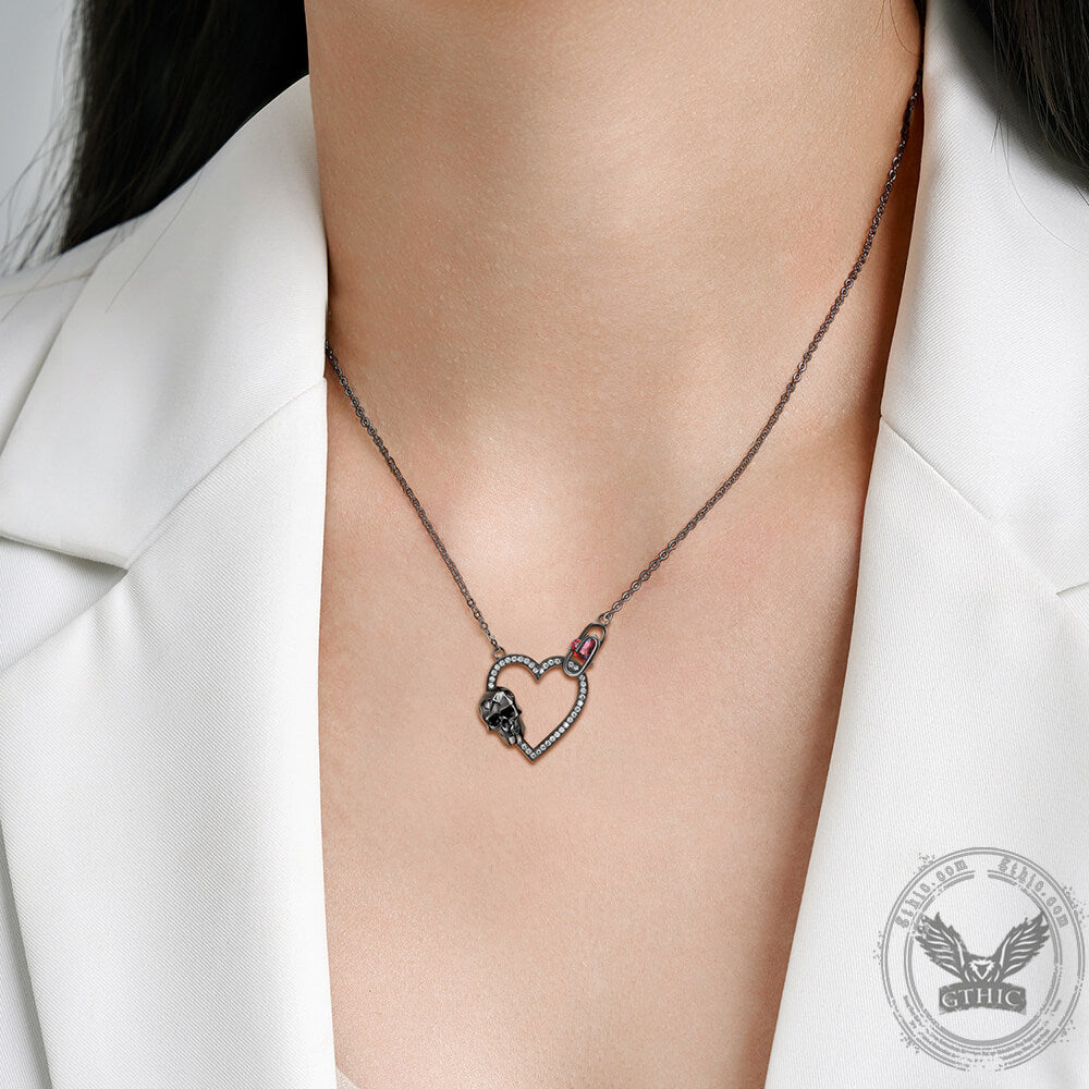 Gothic Black Skull Heart Sterling Silver Necklace 02 | Gthic.com